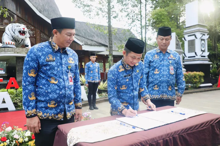 98 CPNS Purwakarta Dilantik: Janji Kerja Tulus & Ikhlas Om Zein